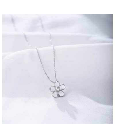 14K Gold Moissanite White Flower Pendant Necklace for Women,Dainty Round Cut Moissanite Floral Necklace,Fine Jewelry Gift for...